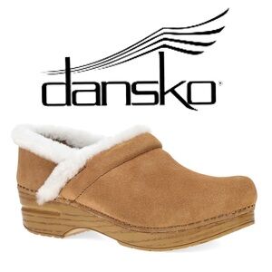 NWOB $150  Dansko Pro Clogs - Cozy Suede